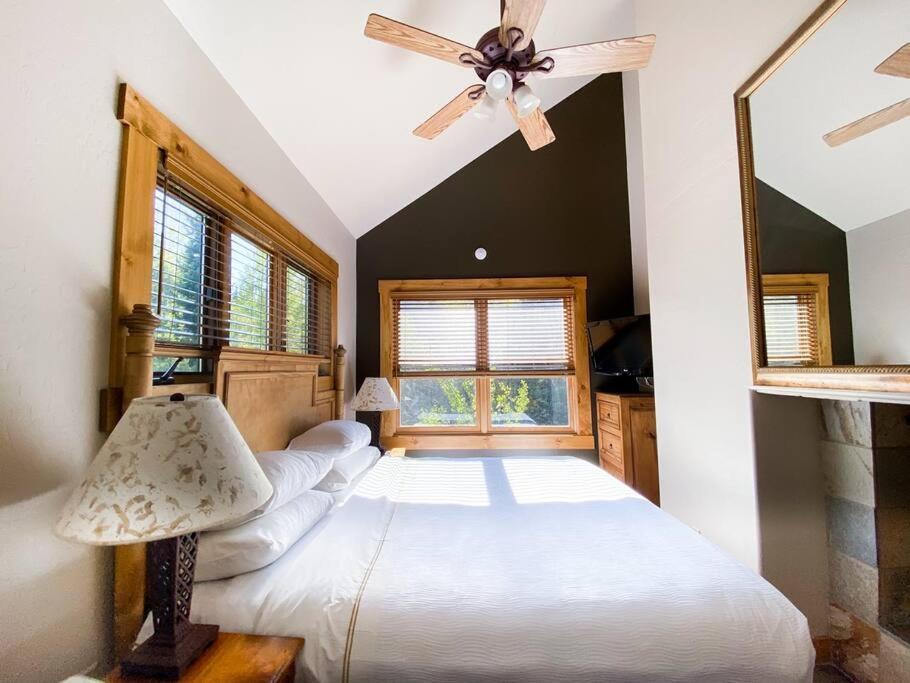 2 Bedroom Condominium - Luxury Skiin And Out Telluride Exterior photo