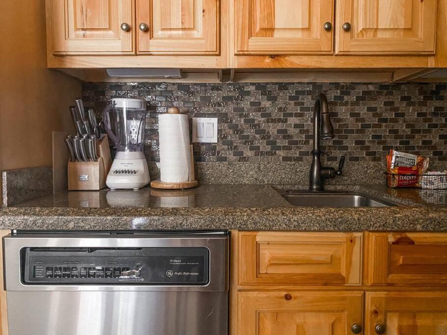 2 Bedroom Condominium - Luxury Skiin And Out Telluride Exterior photo